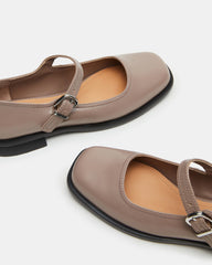 DELANCY TAUPE LEATHER