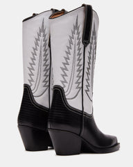 HUNTIN BLACK/WHITE - SM REBOOTED