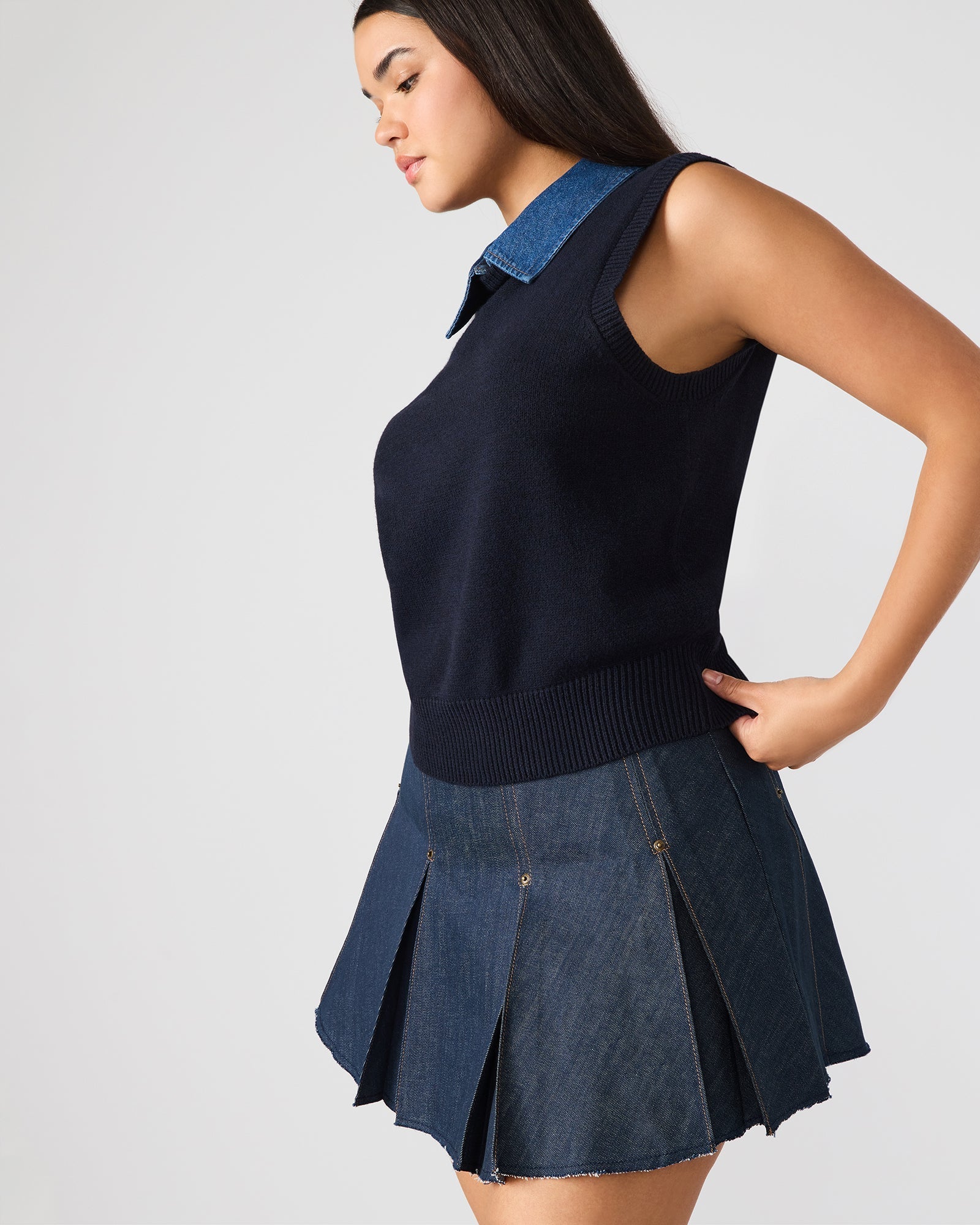 JEANE SWEATER VEST MULTI