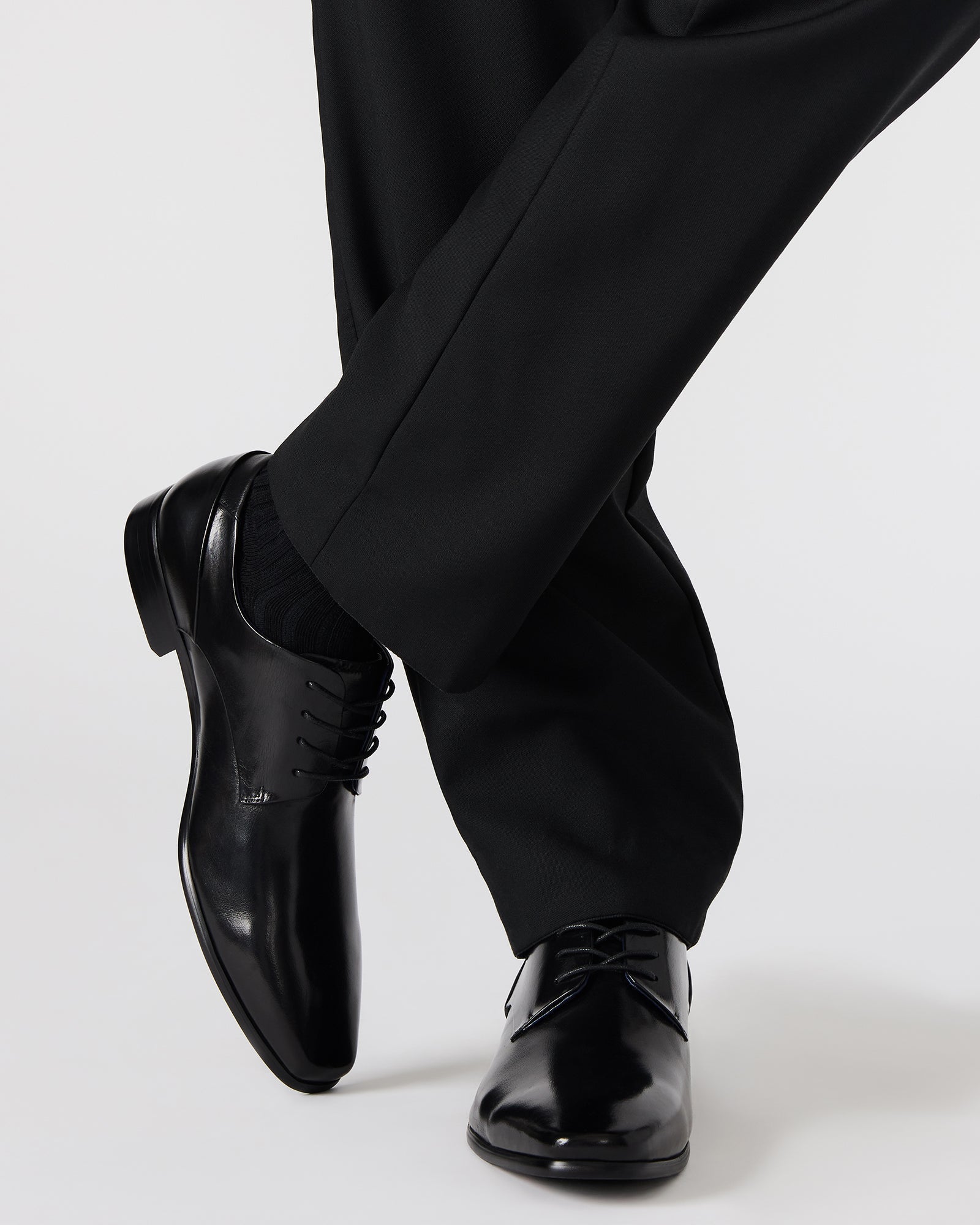 GEMARI BLACK LEATHER - SM REBOOTED