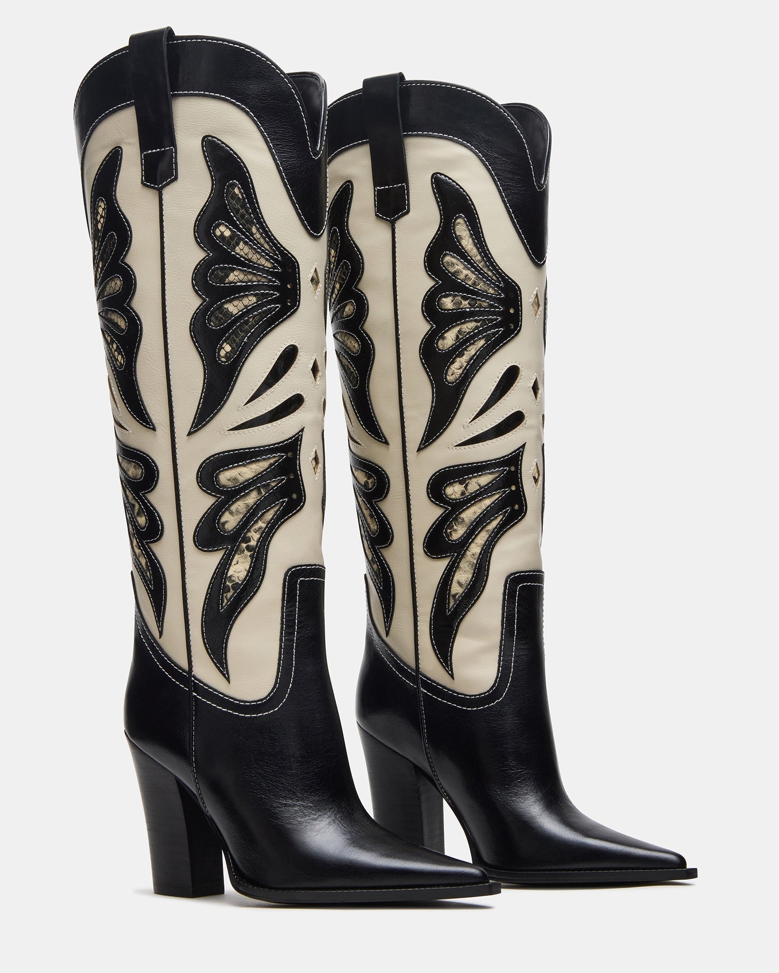 KAZ BLACK/WHITE - SM REBOOTED