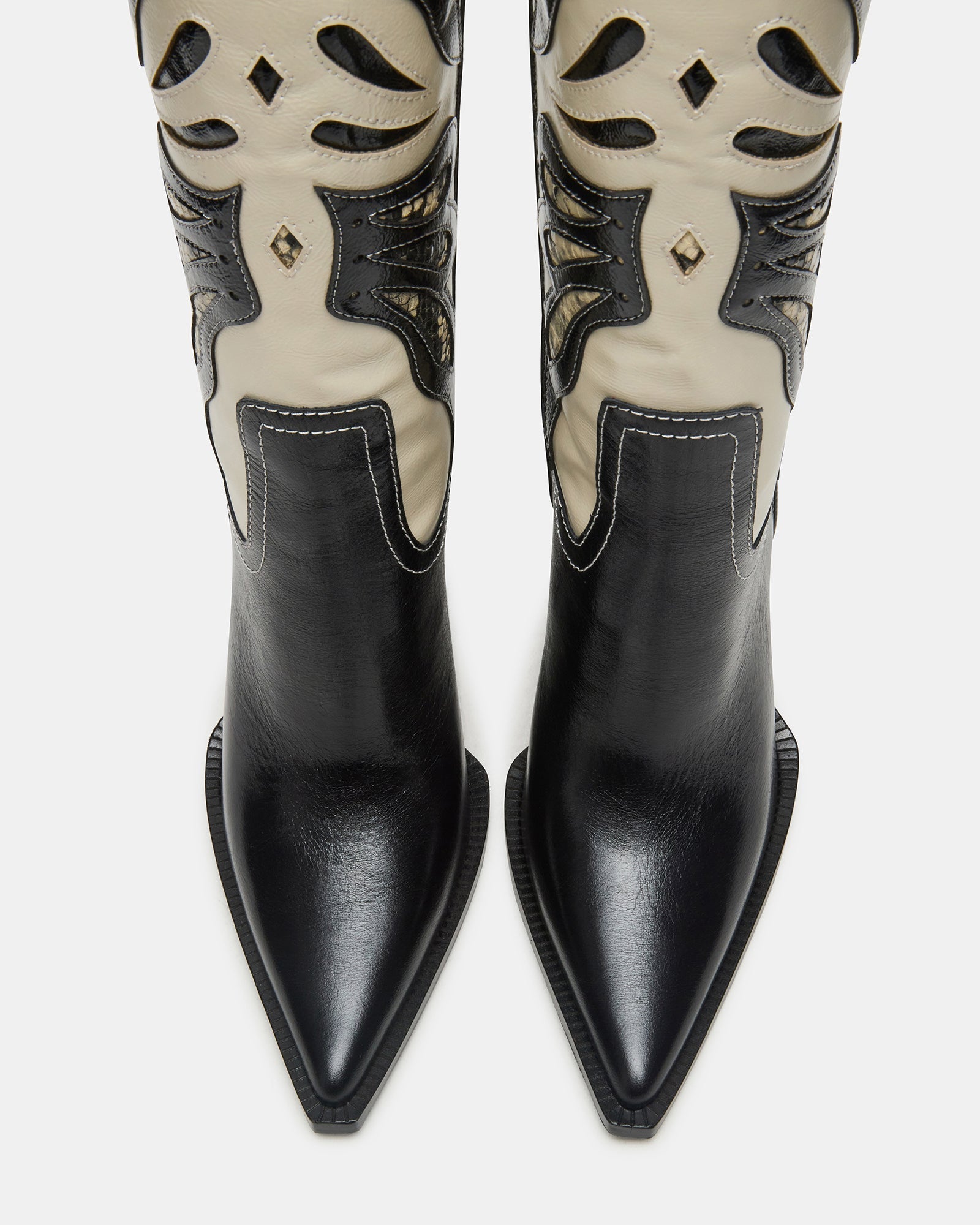 KAZ BLACK/WHITE - SM REBOOTED